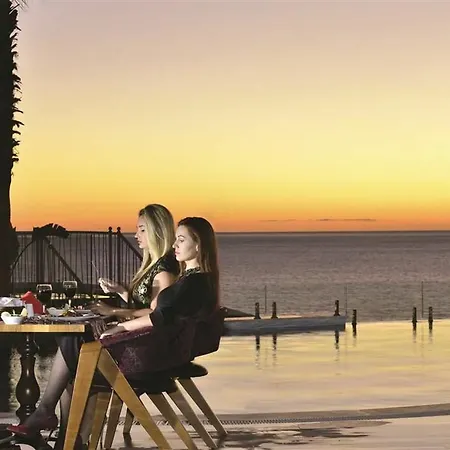 Elite Admiral Premium Residences * Konaklı